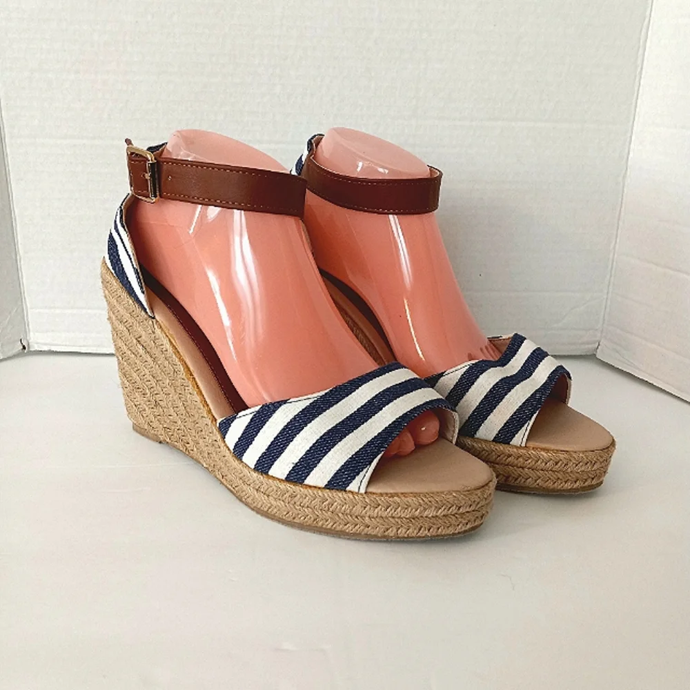 Pierre Dumas navy/white striped wedge espadrille sandals size 10
